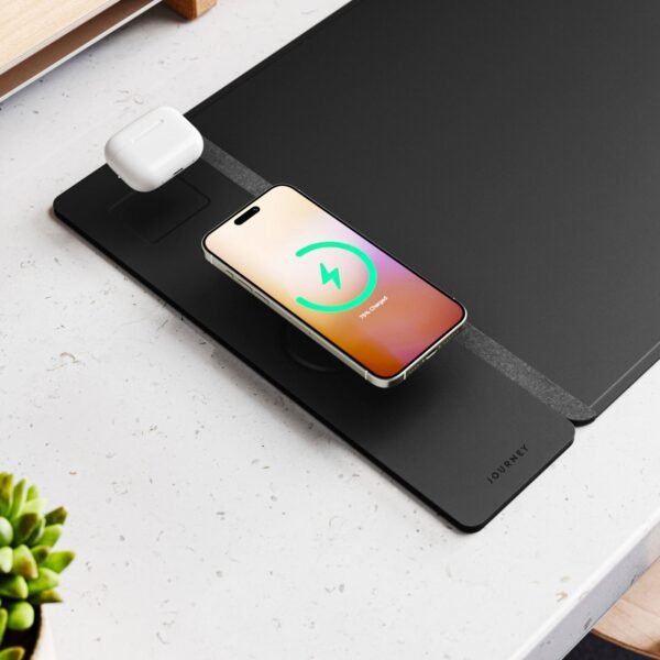 6584121cv13d-scaled-1.jpg JOURNEY ALTI Wireless Charging Desk Mat – Black